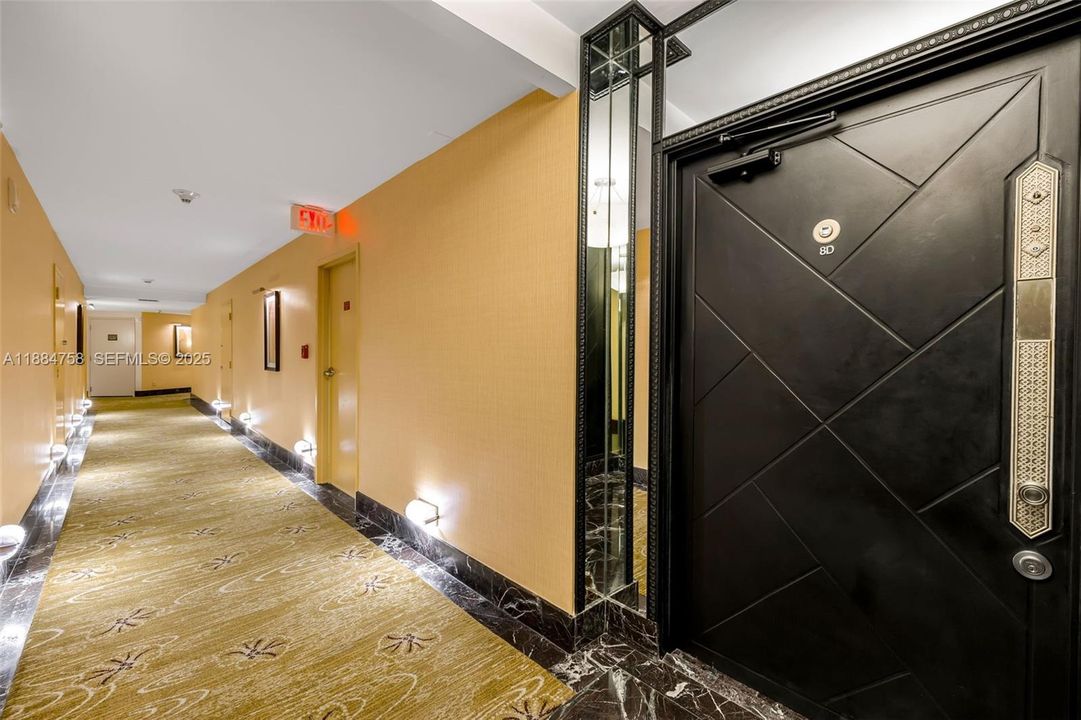 Activo con contrato: $1,180,000 (2 camas, 2 baños, 2115 Pies cuadrados)