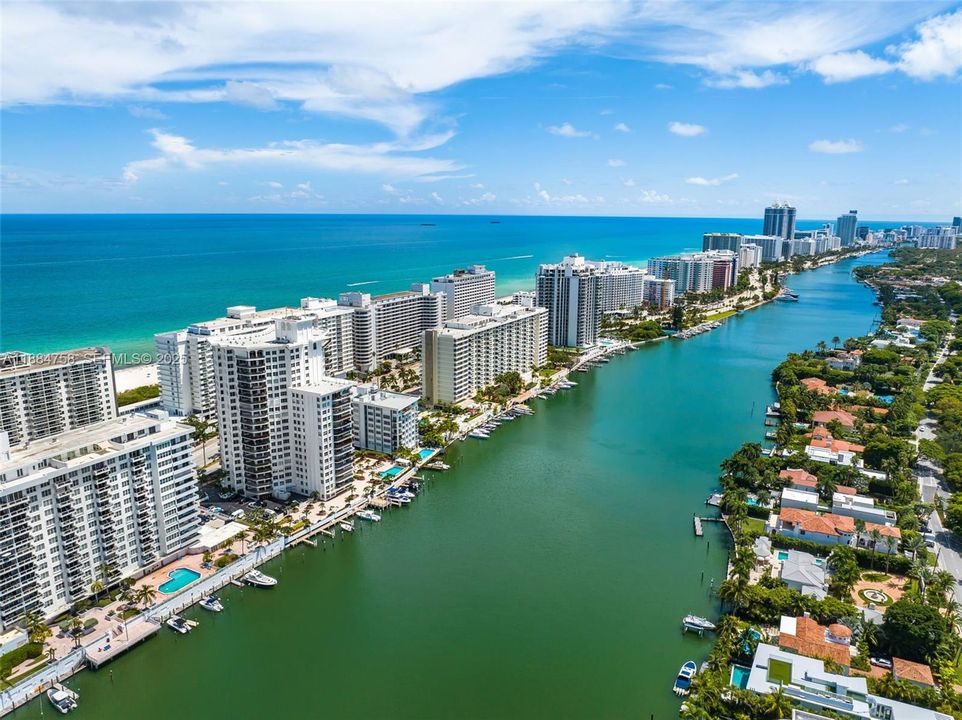 Activo con contrato: $1,180,000 (2 camas, 2 baños, 2115 Pies cuadrados)