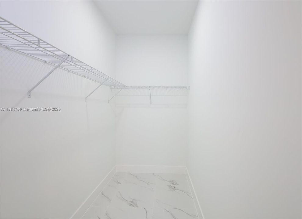 En Venta: $330,000 (3 camas, 2 baños, 1536 Pies cuadrados)