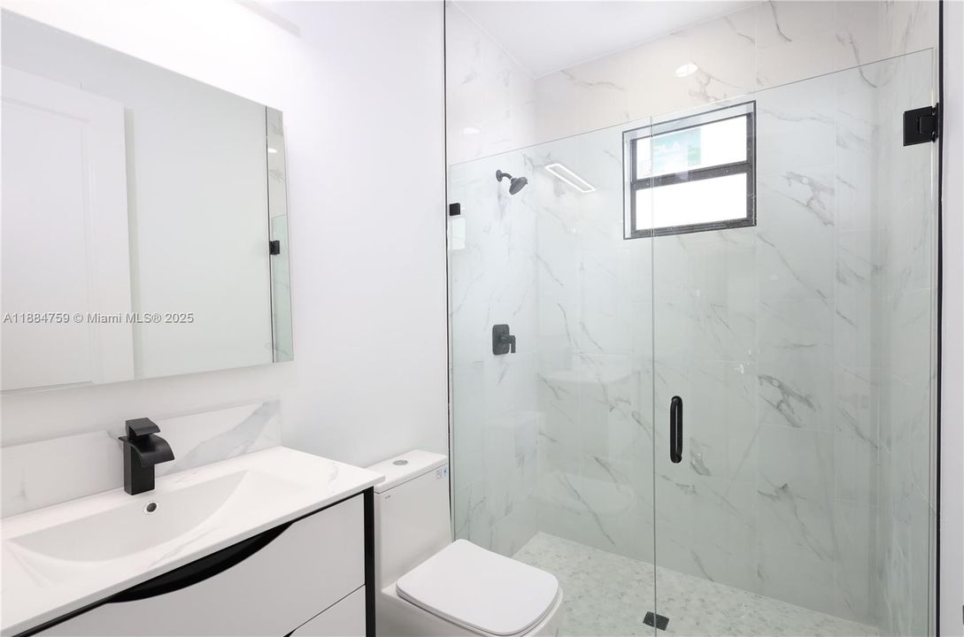 En Venta: $330,000 (3 camas, 2 baños, 1536 Pies cuadrados)