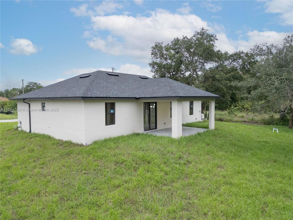 En Venta: $330,000 (3 camas, 2 baños, 1536 Pies cuadrados)