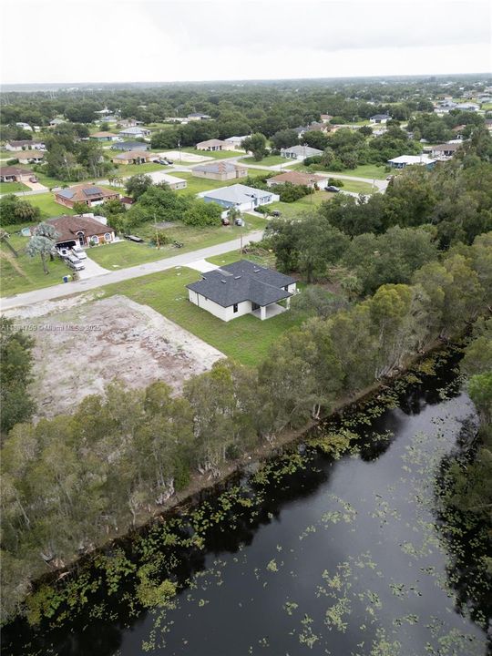 En Venta: $330,000 (3 camas, 2 baños, 1536 Pies cuadrados)