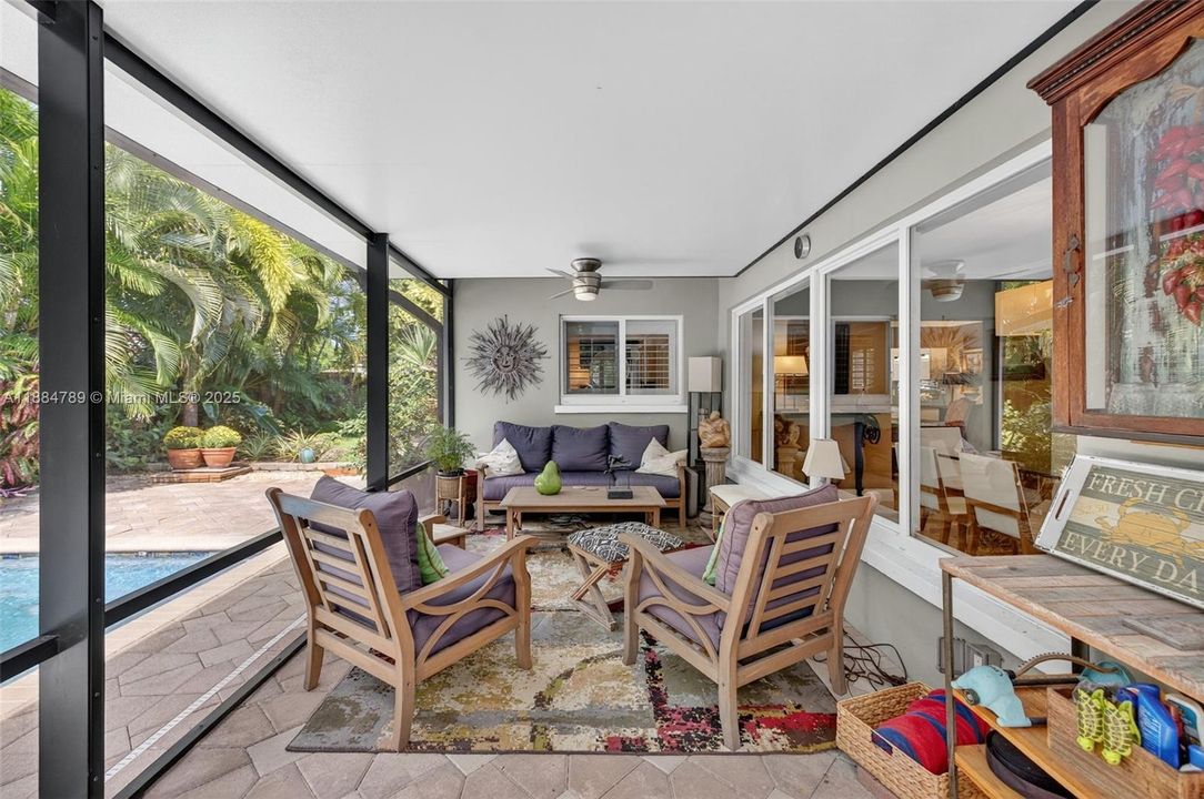 Recently Sold: $929,000 (3 beds, 2 baths, 1854 Square Feet)