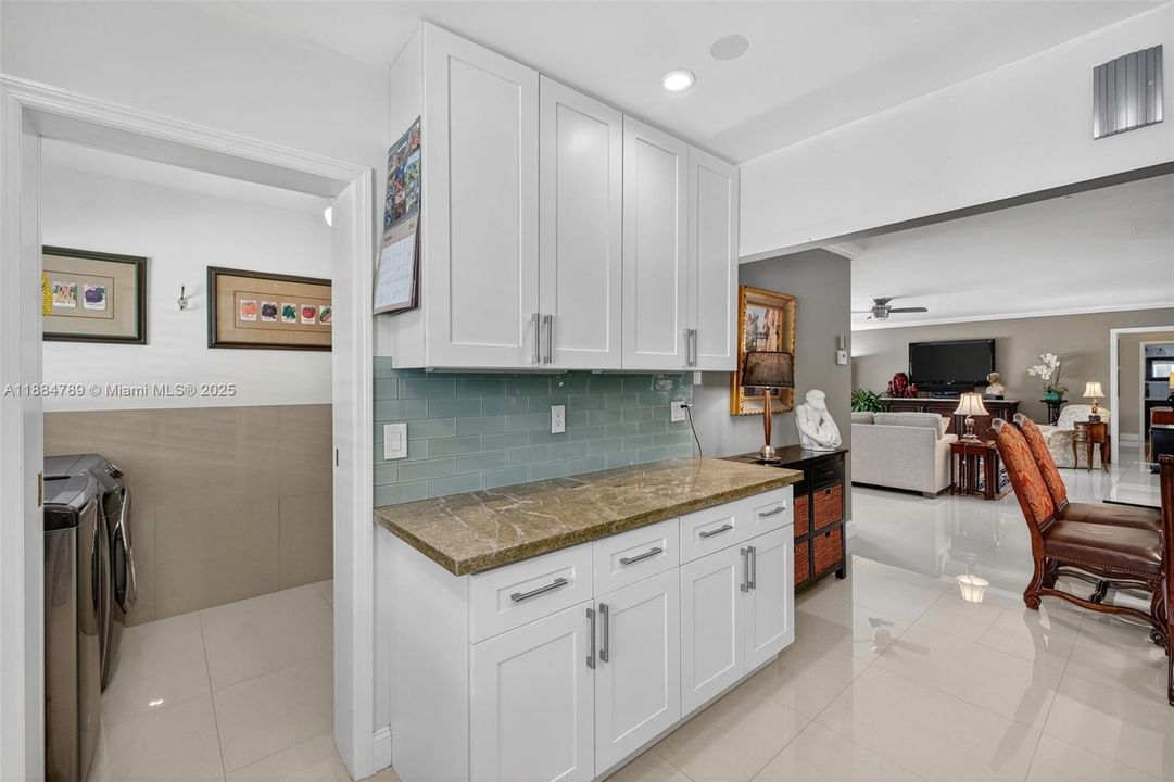 Recently Sold: $929,000 (3 beds, 2 baths, 1854 Square Feet)