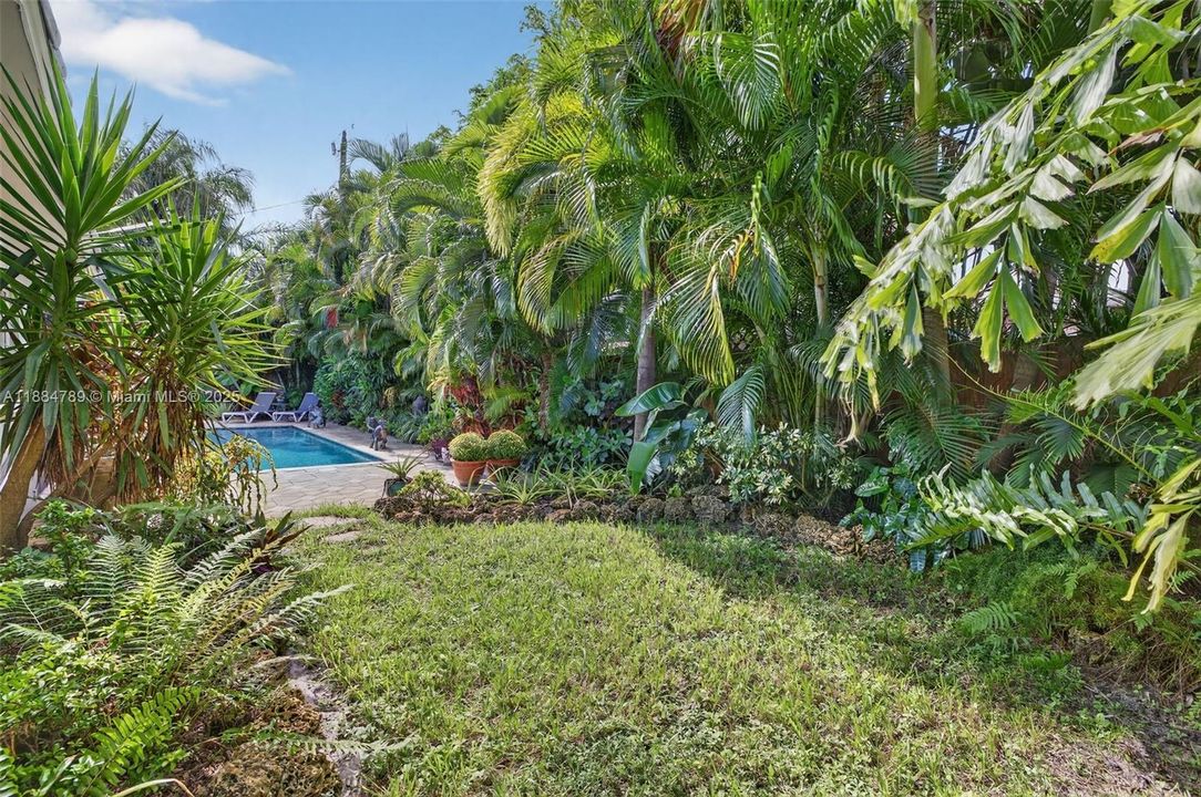 Recently Sold: $929,000 (3 beds, 2 baths, 1854 Square Feet)