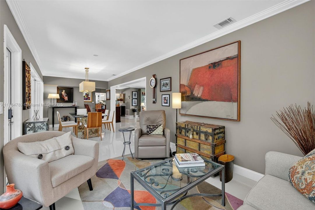 Recently Sold: $929,000 (3 beds, 2 baths, 1854 Square Feet)