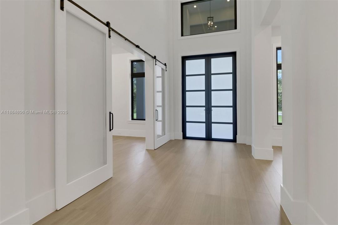 For Sale: $3,850,000 (6 beds, 5 baths, 5020 Square Feet)