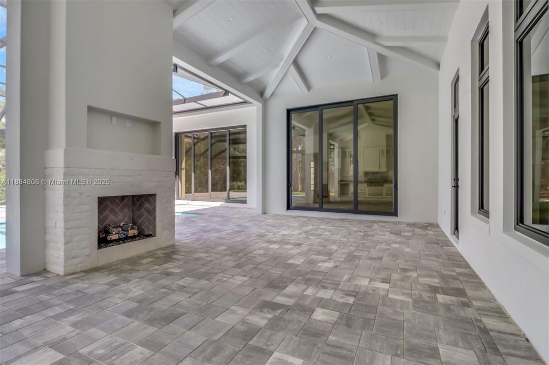 For Sale: $3,850,000 (6 beds, 5 baths, 5020 Square Feet)