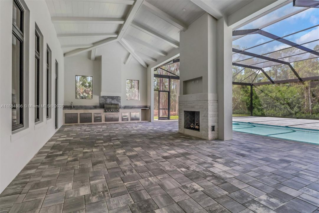 For Sale: $3,850,000 (6 beds, 5 baths, 5020 Square Feet)