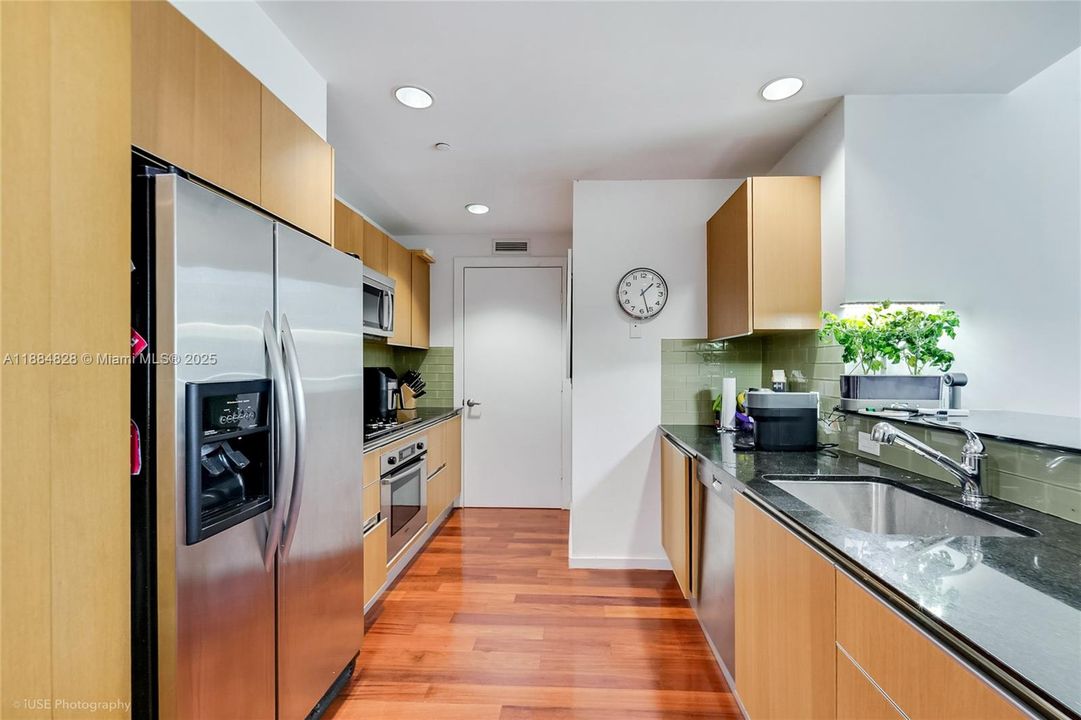 На продажу: $440,000 (1 спален, 1 ванн, 1088 Квадратных фут)