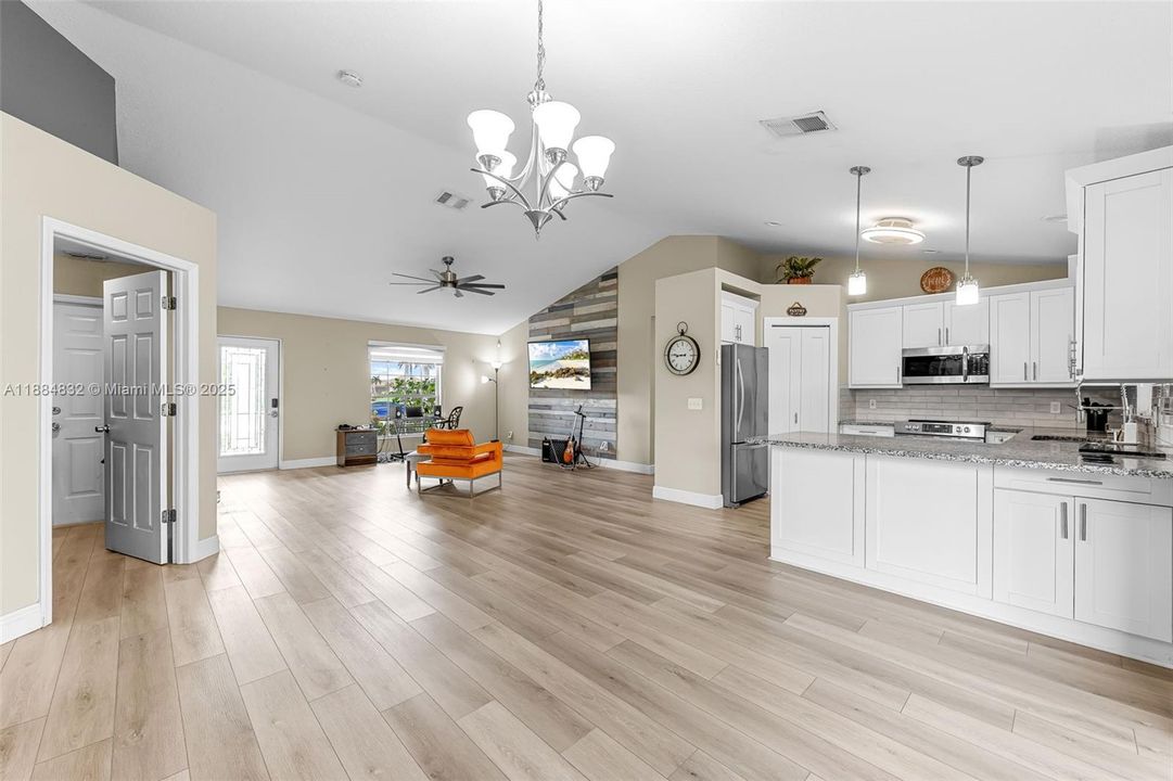 For Sale: $409,999 (4 beds, 2 baths, 0 Square Feet)