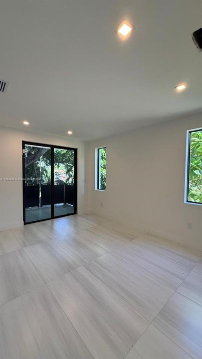 Active With Contract: $2,195,000 (4 beds, 4 baths, 3200 Square Feet)