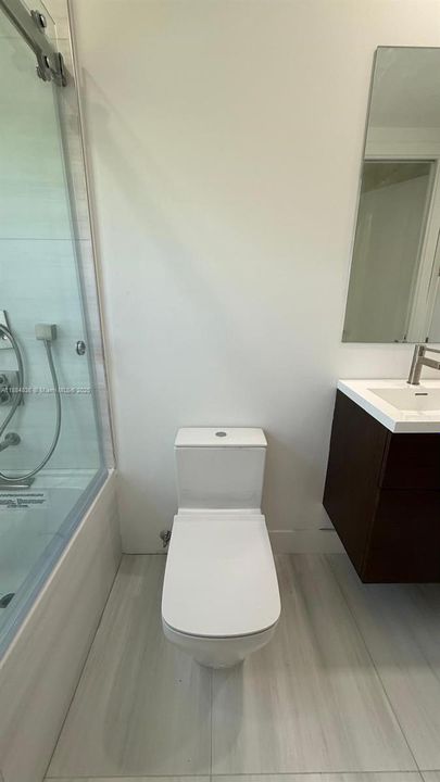 Active With Contract: $2,195,000 (4 beds, 4 baths, 3200 Square Feet)