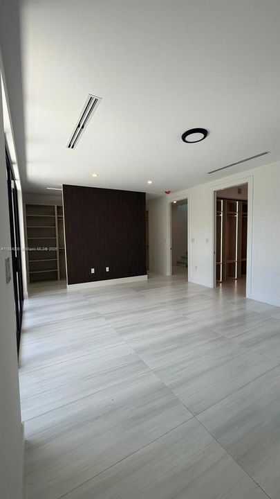 Active With Contract: $2,195,000 (4 beds, 4 baths, 3200 Square Feet)