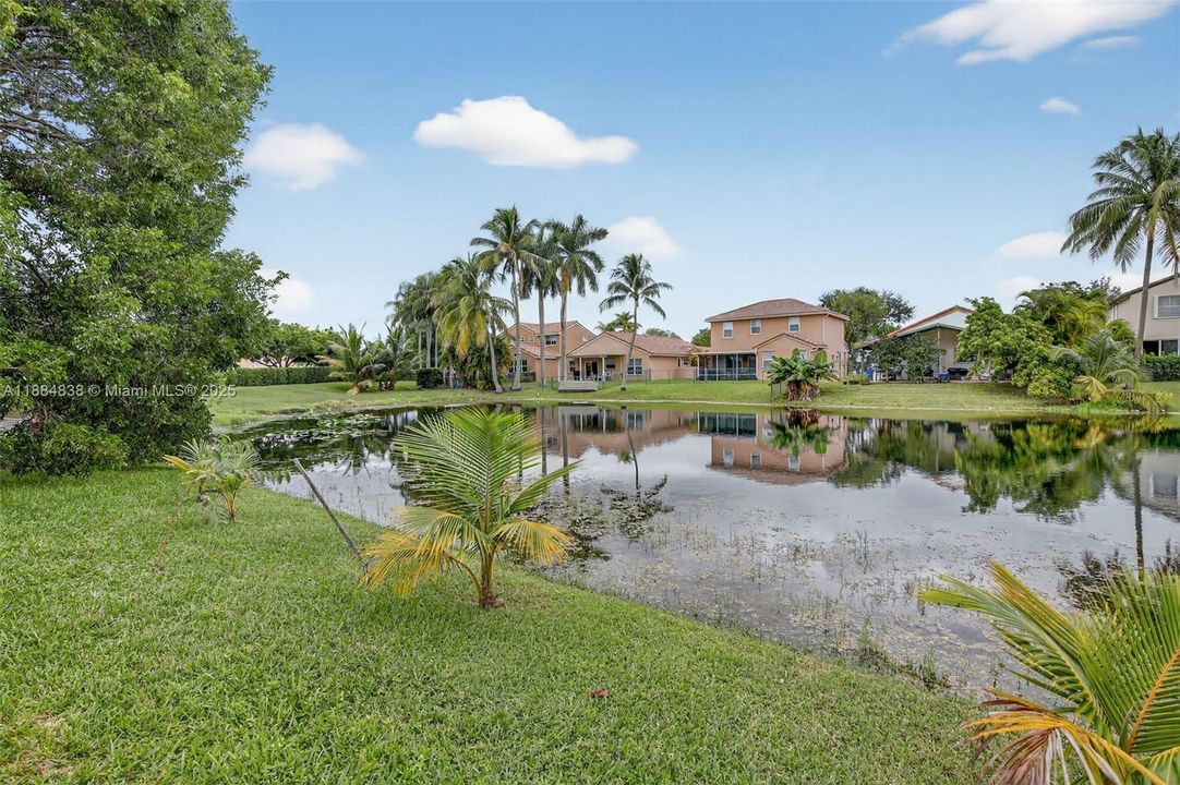 Active With Contract: $795,000 (4 beds, 2 baths, 2197 Square Feet)