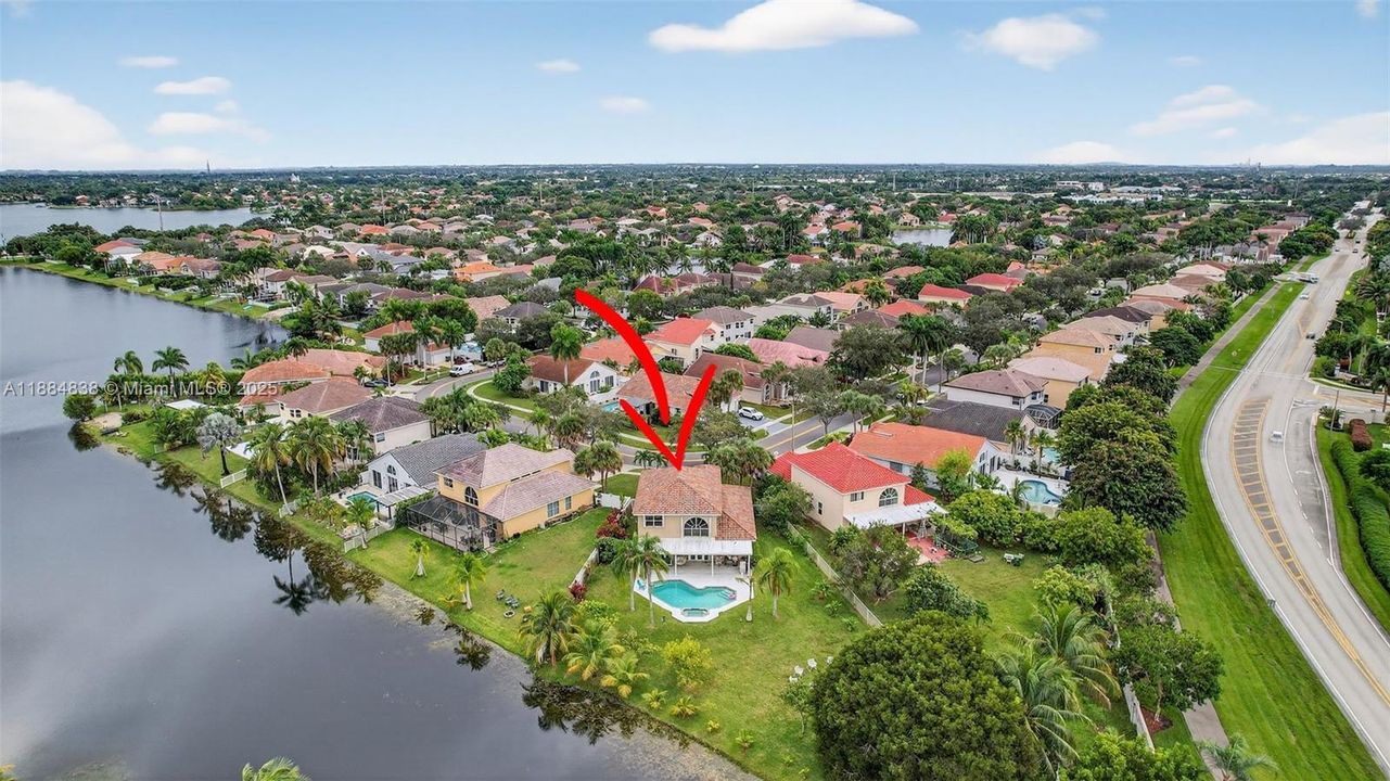 Active With Contract: $795,000 (4 beds, 2 baths, 2197 Square Feet)