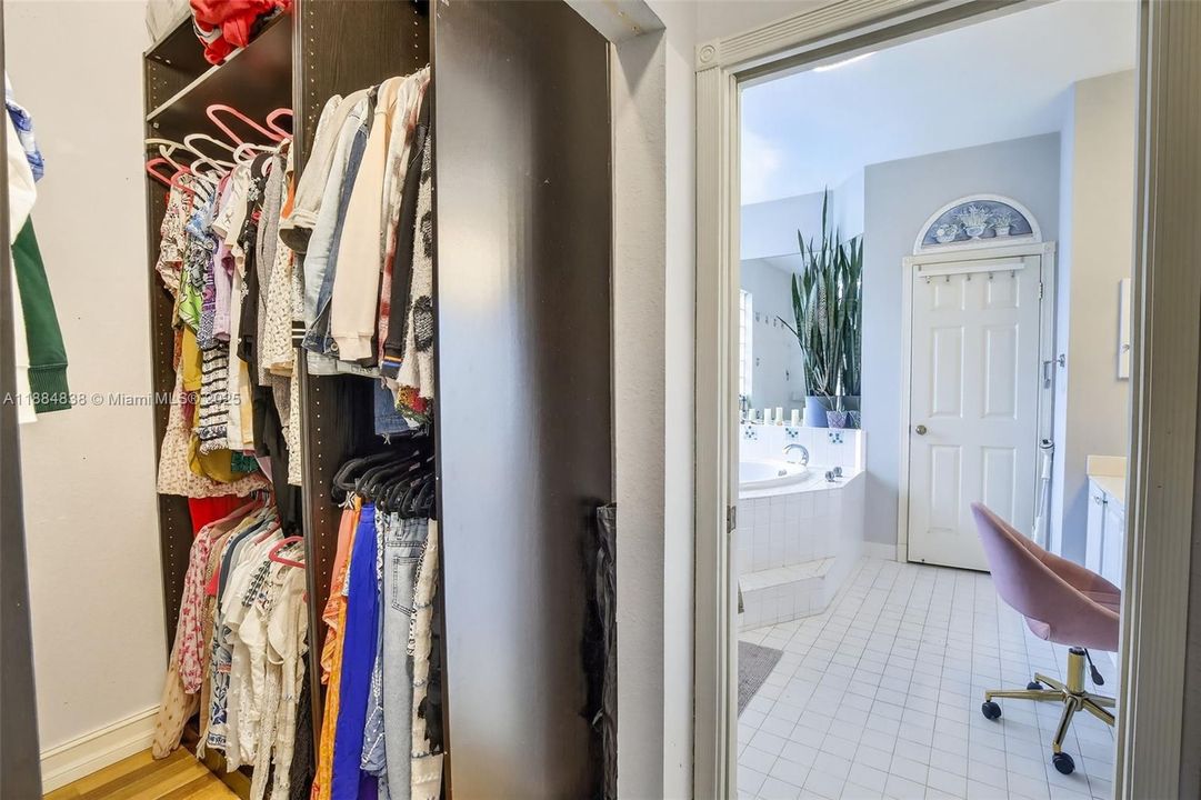 Active With Contract: $795,000 (4 beds, 2 baths, 2197 Square Feet)