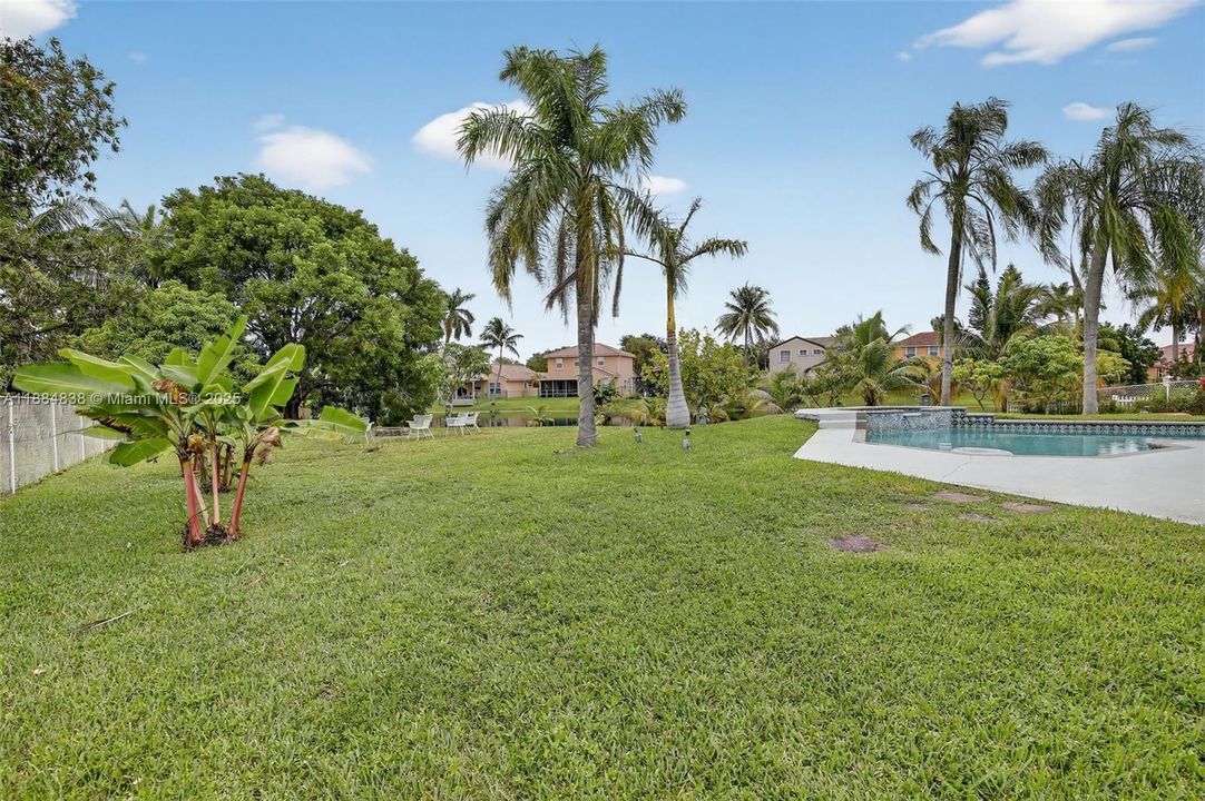 Active With Contract: $795,000 (4 beds, 2 baths, 2197 Square Feet)