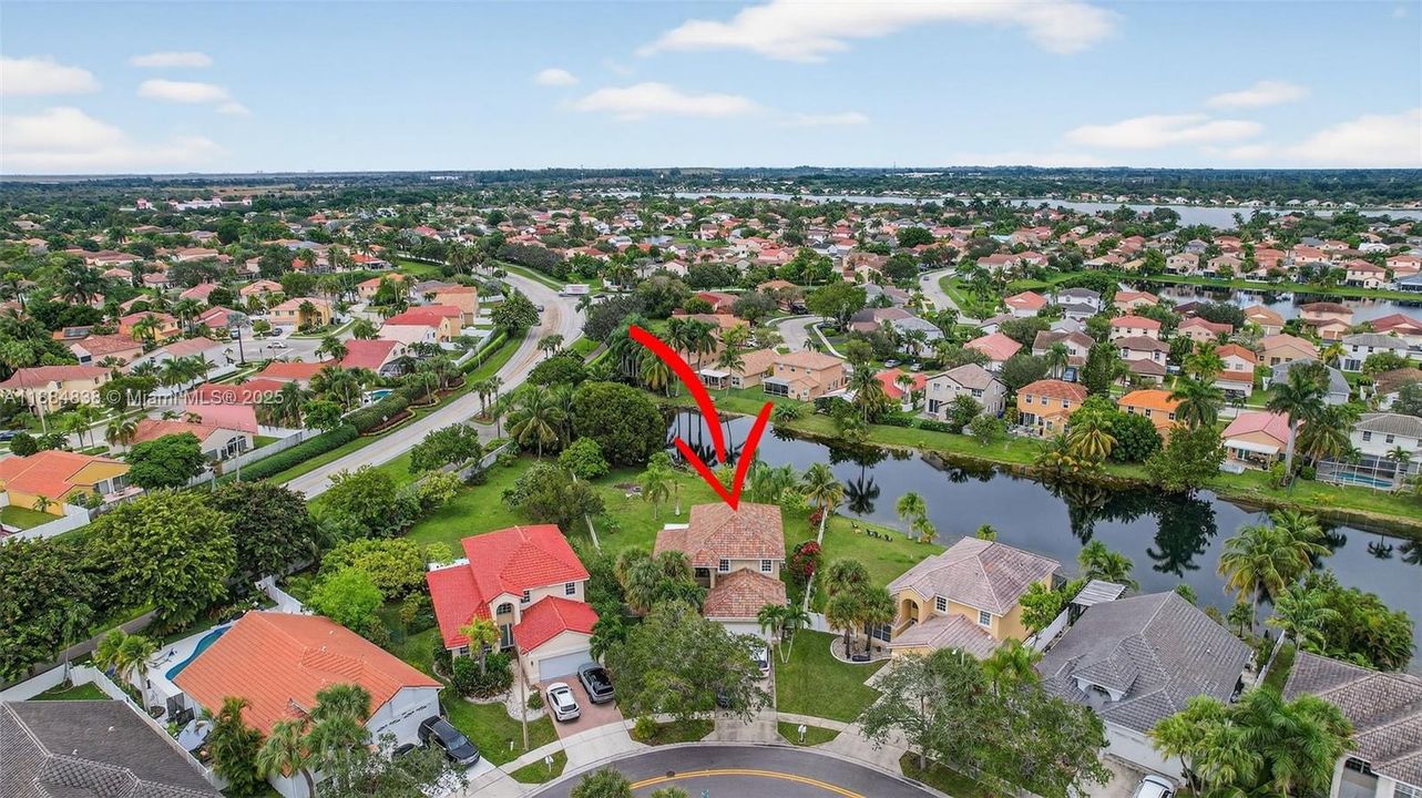 Active With Contract: $795,000 (4 beds, 2 baths, 2197 Square Feet)