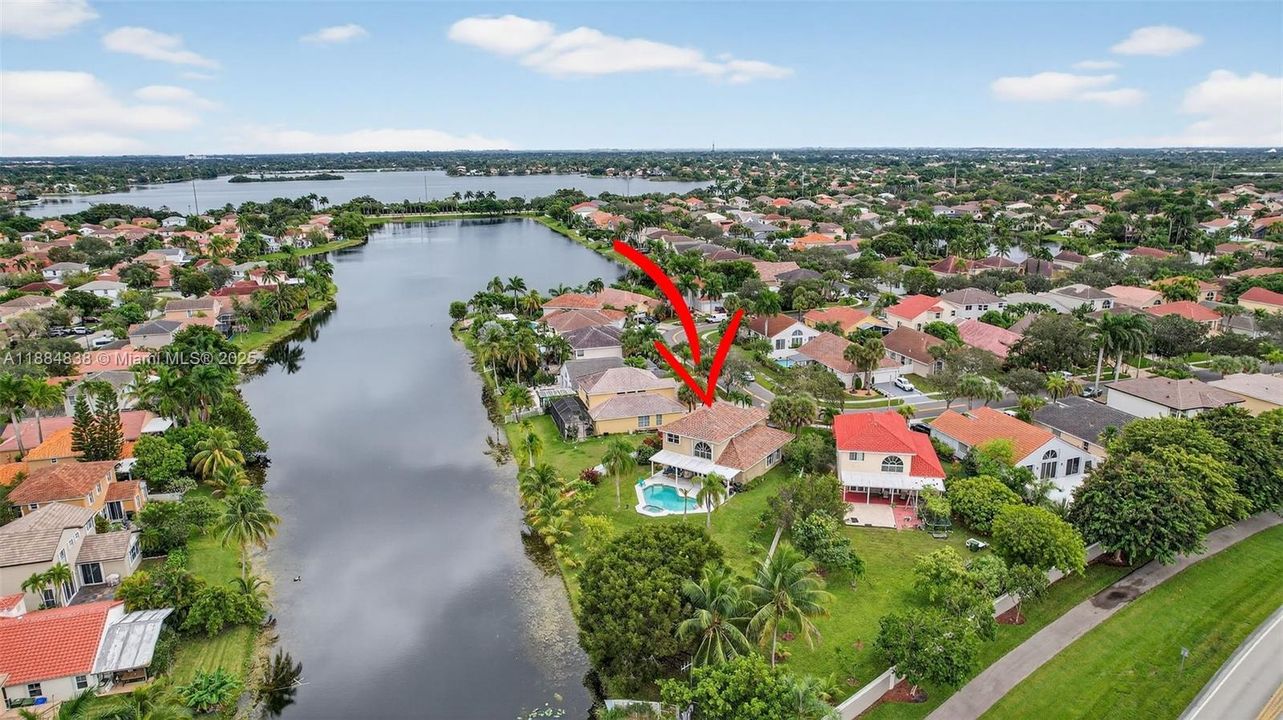 Active With Contract: $795,000 (4 beds, 2 baths, 2197 Square Feet)