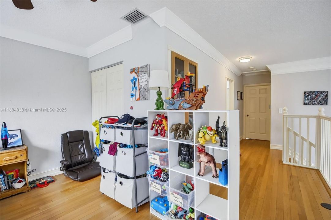 Active With Contract: $795,000 (4 beds, 2 baths, 2197 Square Feet)