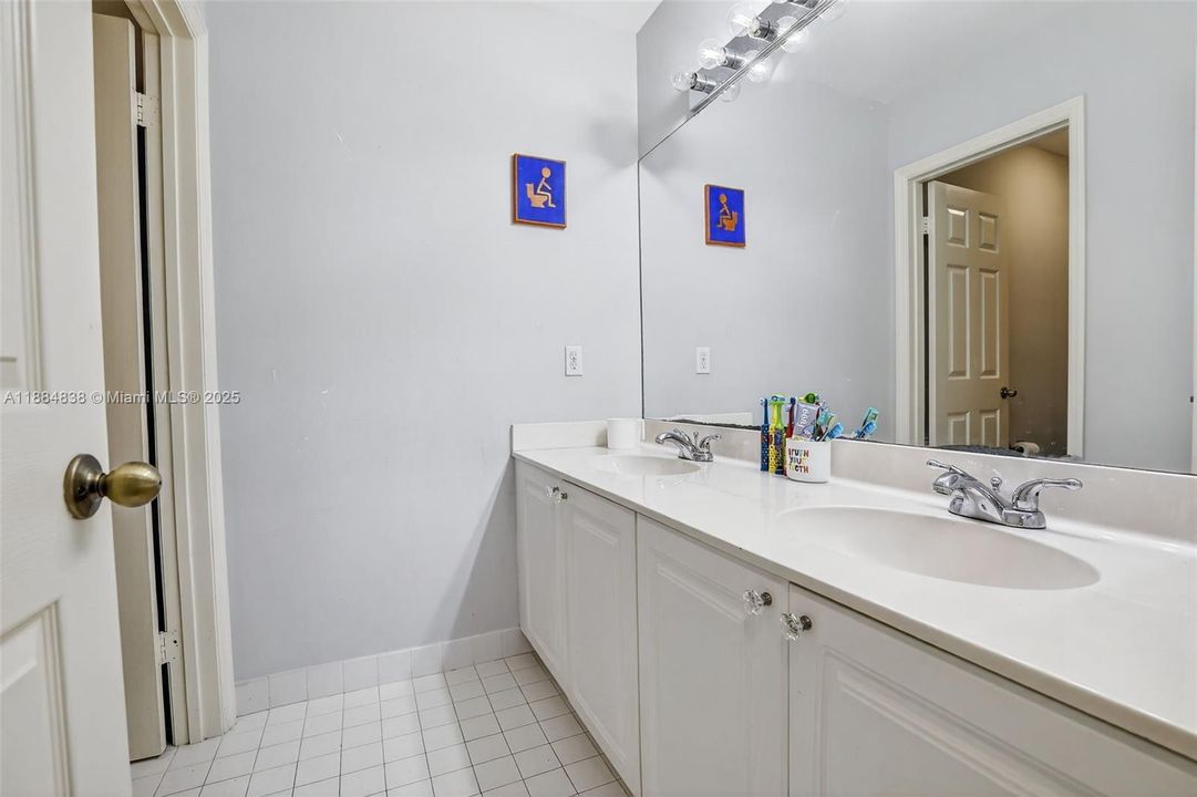 Active With Contract: $795,000 (4 beds, 2 baths, 2197 Square Feet)
