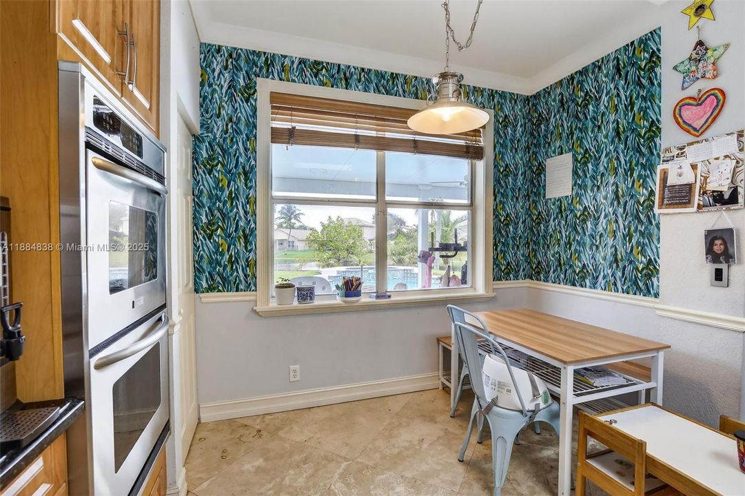 Active With Contract: $795,000 (4 beds, 2 baths, 2197 Square Feet)