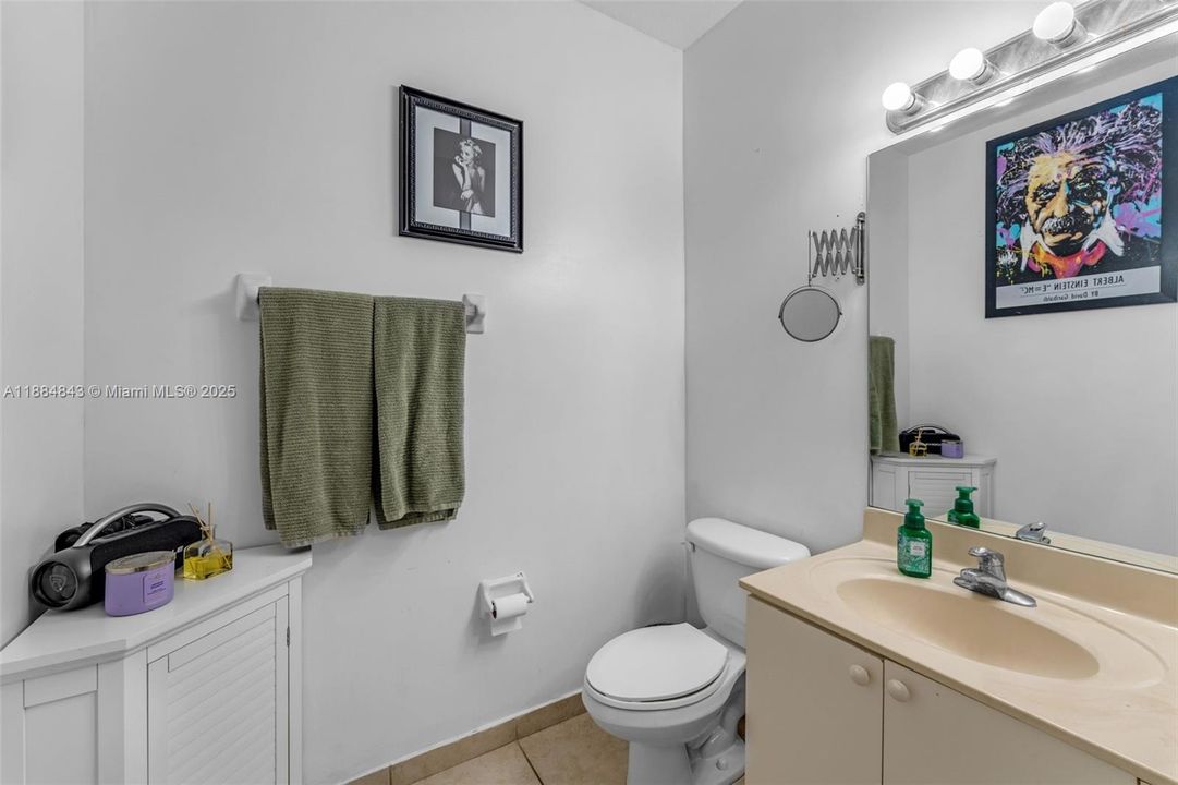 En Venta: $315,000 (3 camas, 2 baños, 1518 Pies cuadrados)