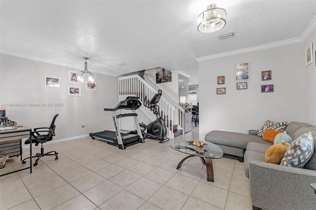 En Venta: $315,000 (3 camas, 2 baños, 1518 Pies cuadrados)