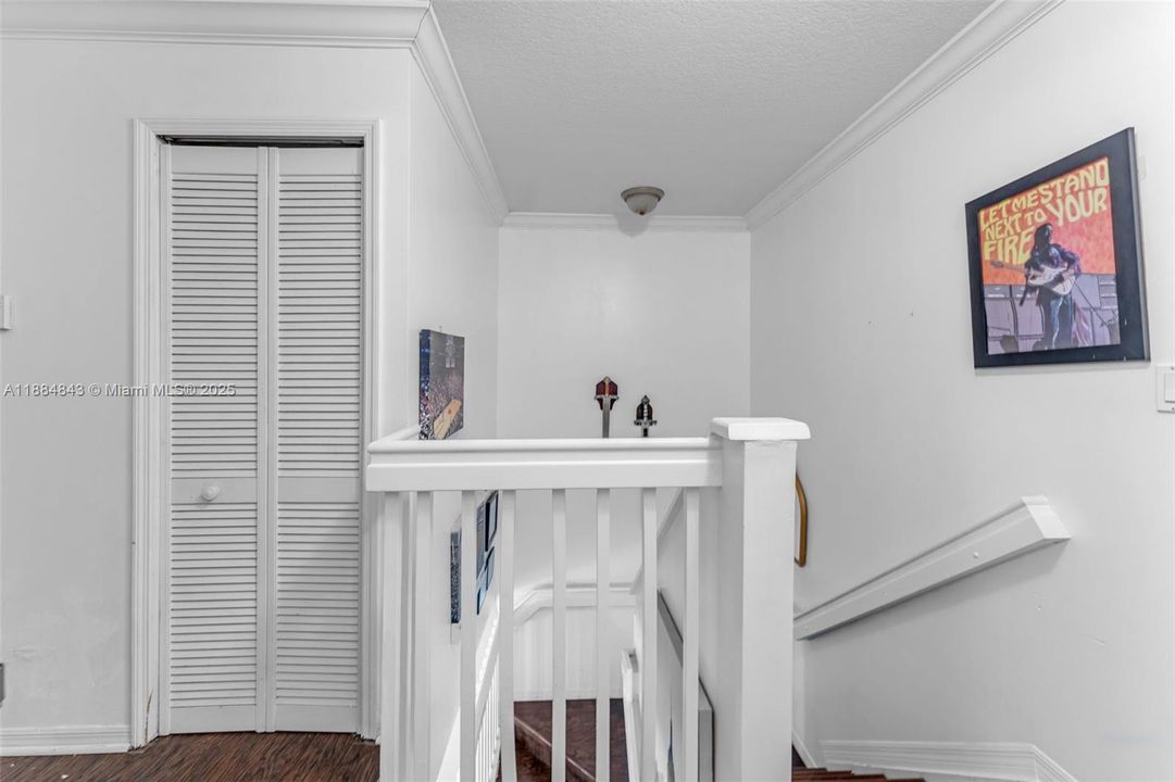 En Venta: $315,000 (3 camas, 2 baños, 1518 Pies cuadrados)