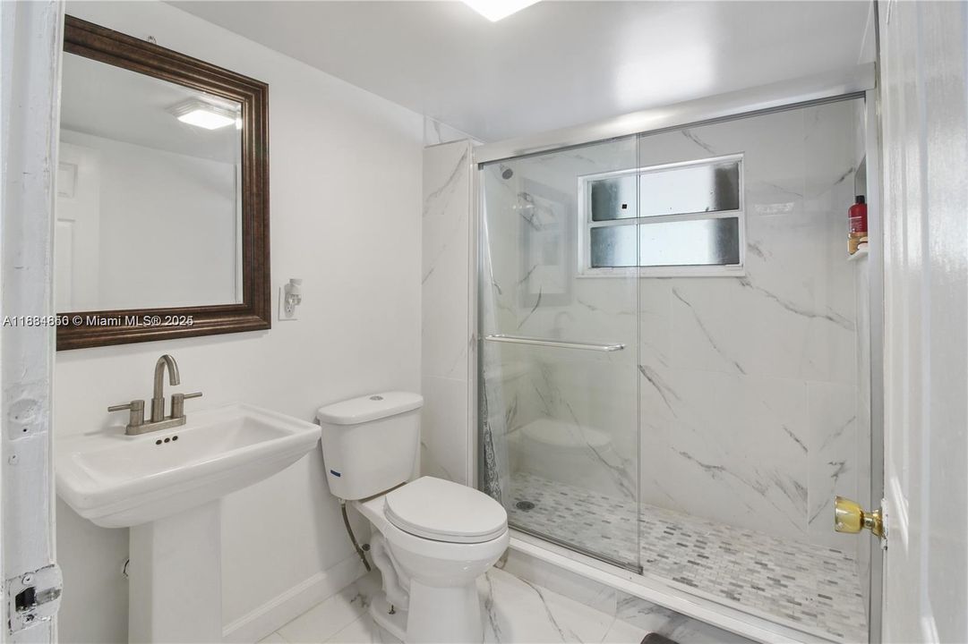 For Sale: $530,000 (4 beds, 2 baths, 1610 Square Feet)