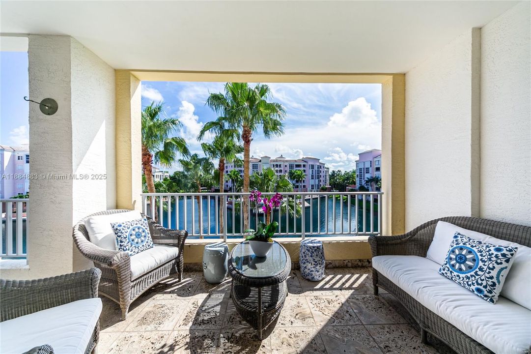 最近租的: $9,000 (2 贝兹, 2 浴室, 1450 平方英尺)