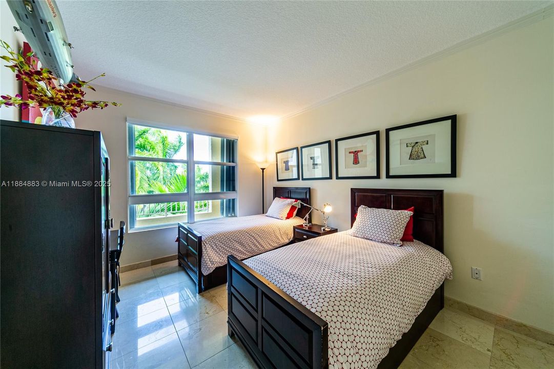 最近租的: $9,000 (2 贝兹, 2 浴室, 1450 平方英尺)