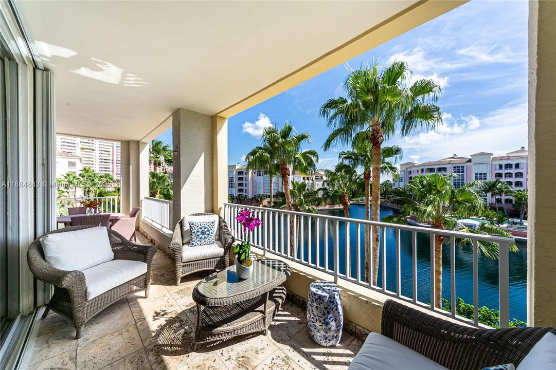 最近租的: $9,000 (2 贝兹, 2 浴室, 1450 平方英尺)