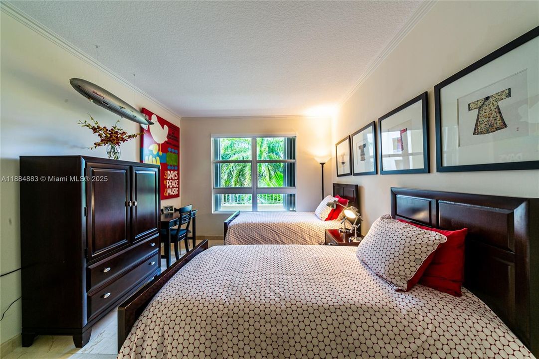 最近租的: $9,000 (2 贝兹, 2 浴室, 1450 平方英尺)