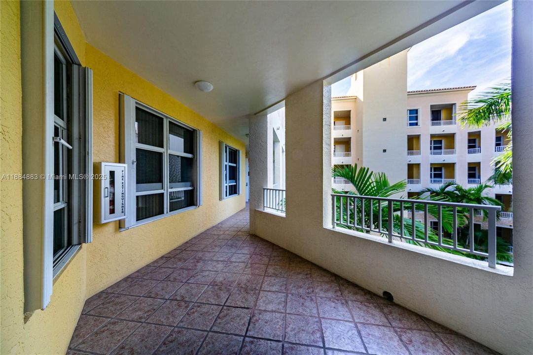 最近租的: $9,000 (2 贝兹, 2 浴室, 1450 平方英尺)