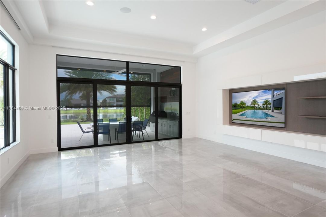 В аренду: $40,000 (6 спален, 6 ванн, 7769 Квадратных фут)