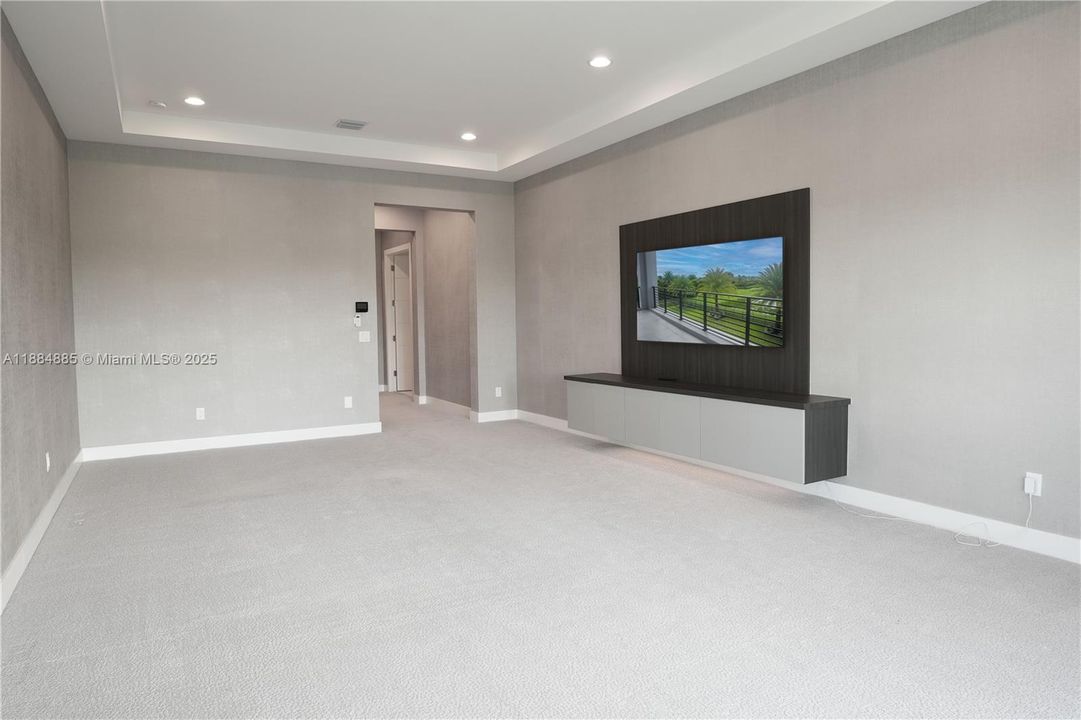 В аренду: $40,000 (6 спален, 6 ванн, 7769 Квадратных фут)