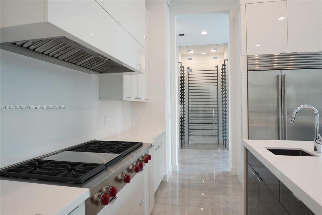 В аренду: $40,000 (6 спален, 6 ванн, 7769 Квадратных фут)