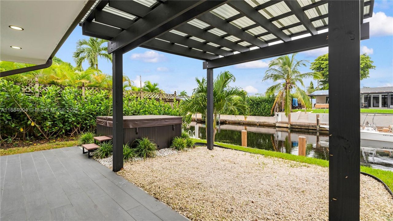 Recently Rented: $5,950 (5 beds, 3 baths, 2353 Square Feet)