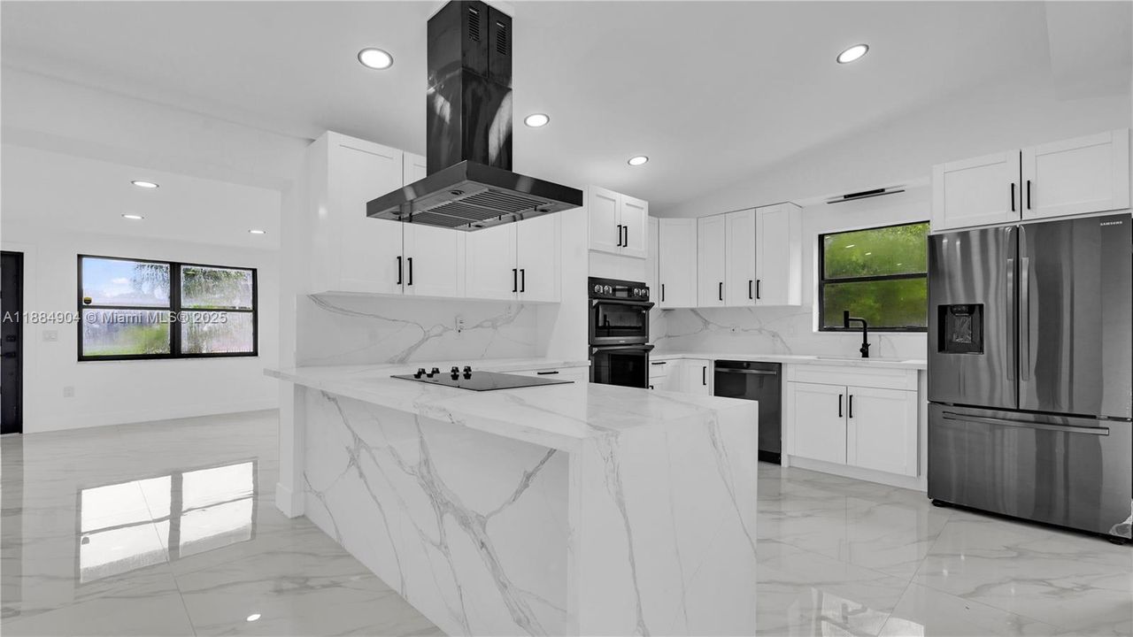 Recently Rented: $5,950 (5 beds, 3 baths, 2353 Square Feet)