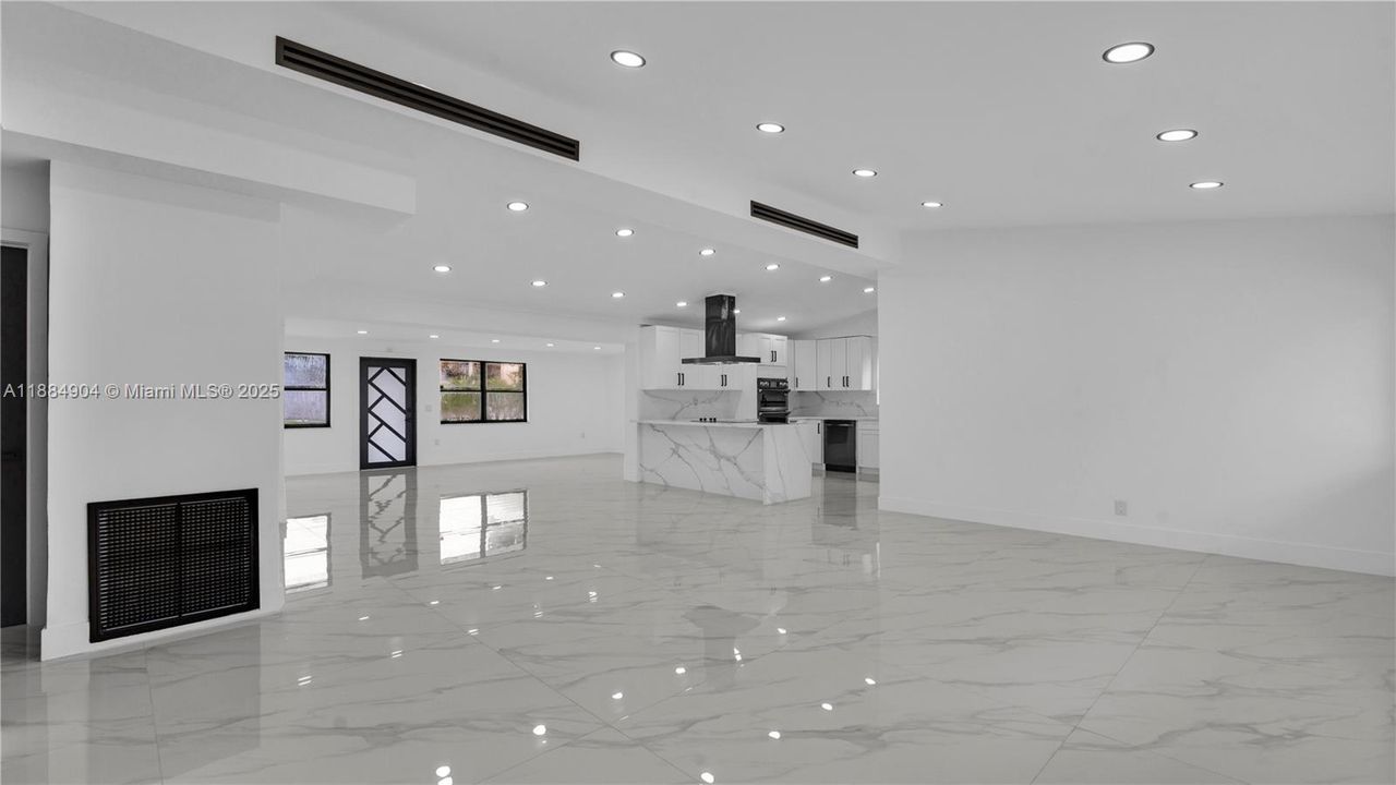 Recently Rented: $5,950 (5 beds, 3 baths, 2353 Square Feet)