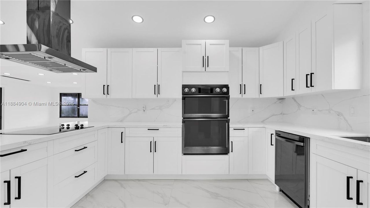 Recently Rented: $5,950 (5 beds, 3 baths, 2353 Square Feet)