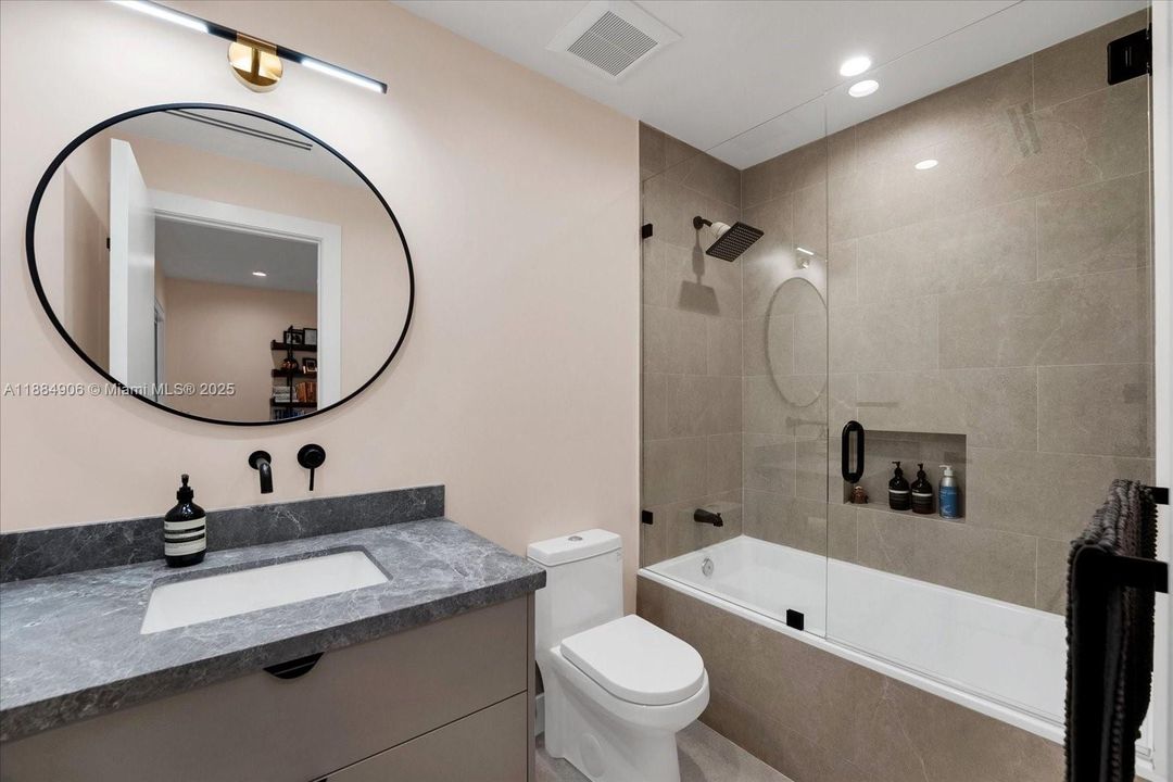 待售: $3,650,000 (5 贝兹, 5 浴室, 2888 平方英尺)