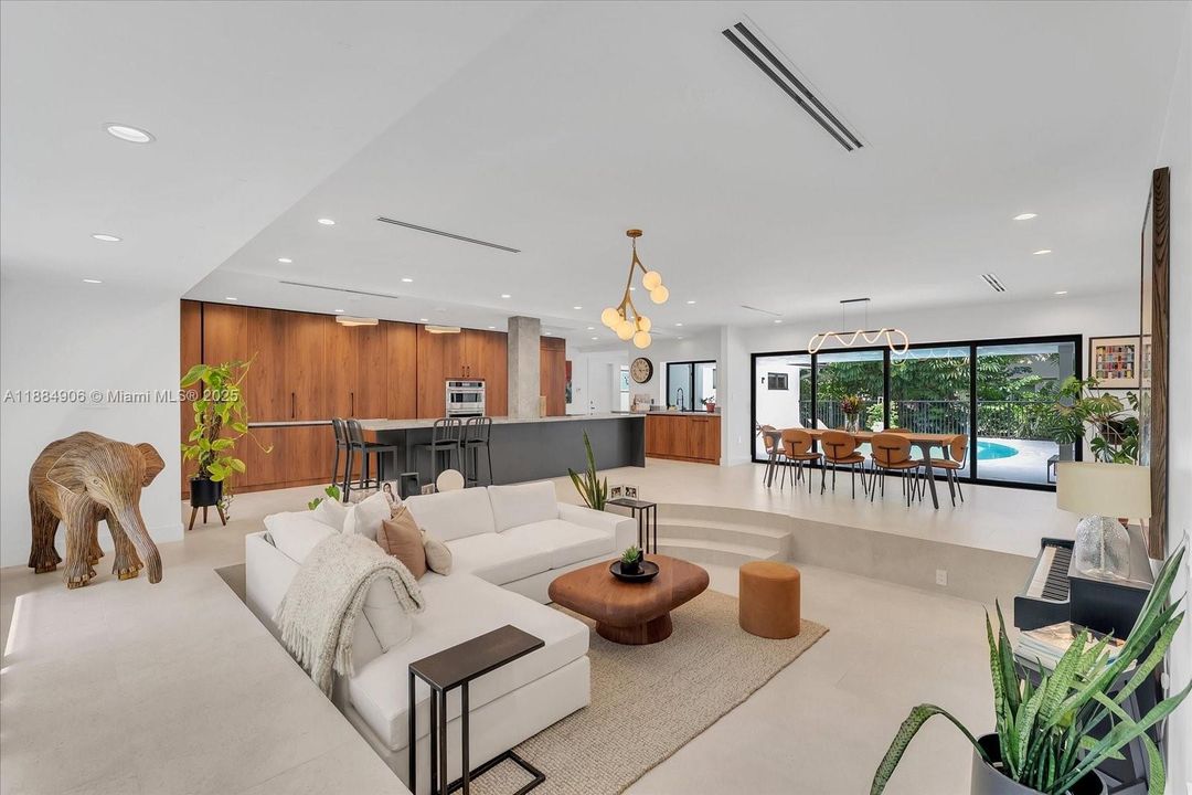 待售: $3,650,000 (5 贝兹, 5 浴室, 2888 平方英尺)