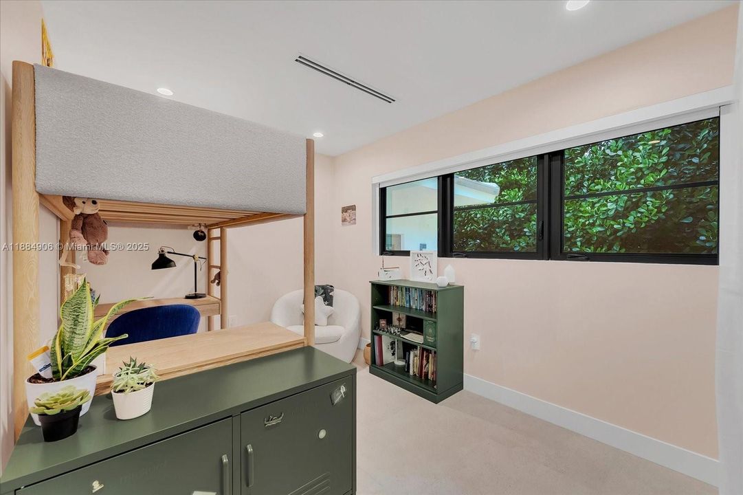 待售: $3,650,000 (5 贝兹, 5 浴室, 2888 平方英尺)