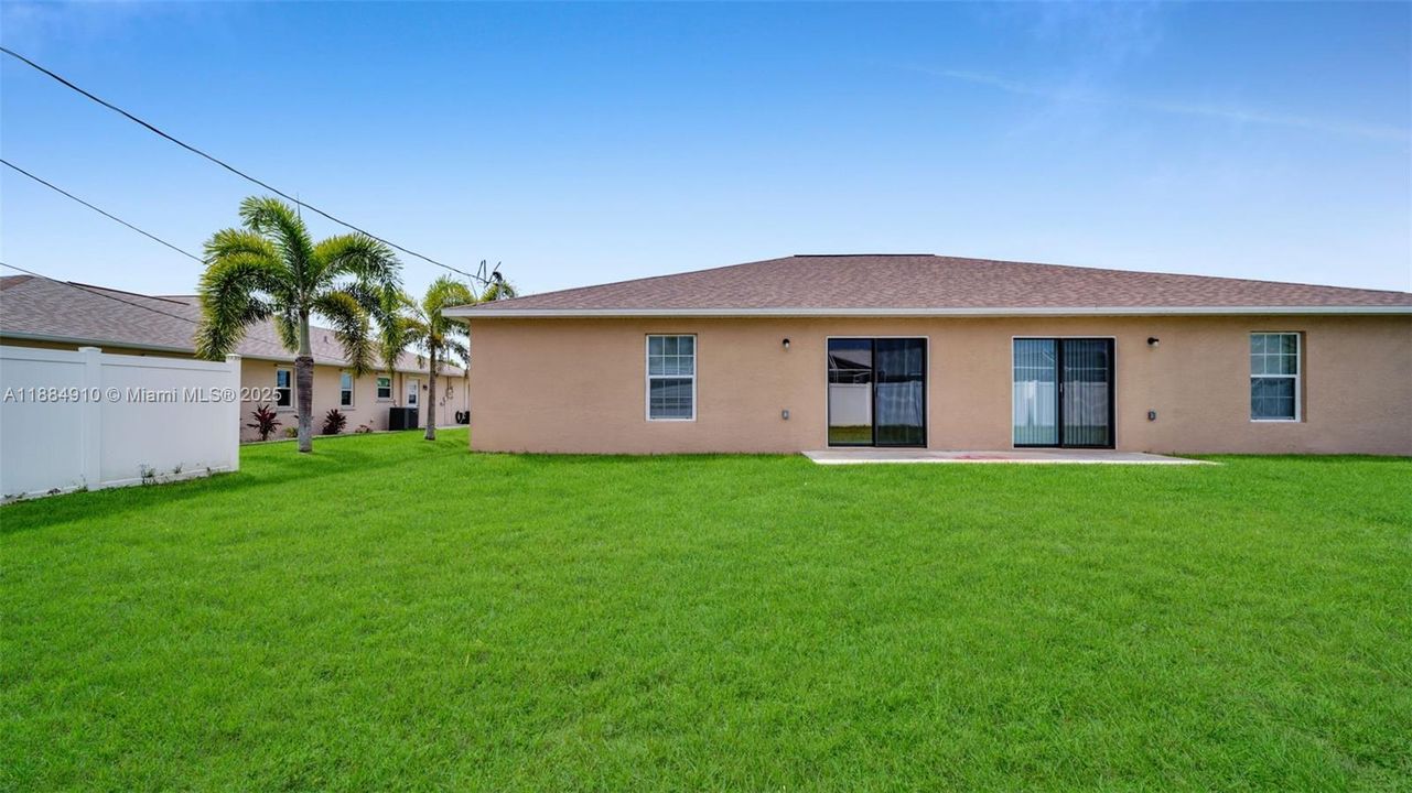 В аренду: $1,750 (3 спален, 2 ванн, 1200 Квадратных фут)