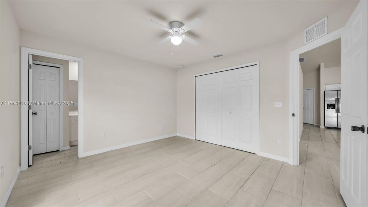 В аренду: $1,750 (3 спален, 2 ванн, 1200 Квадратных фут)