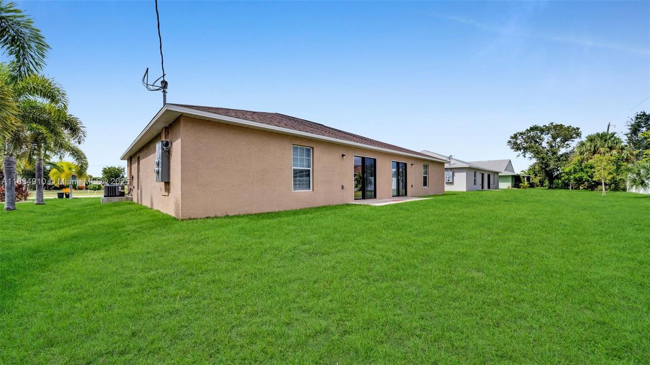 В аренду: $1,750 (3 спален, 2 ванн, 1200 Квадратных фут)