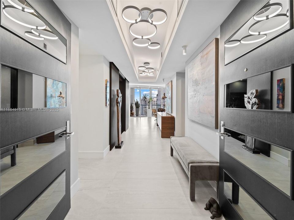 Недавно продано: $2,650,000 (3 спален, 3 ванн, 2726 Квадратных фут)